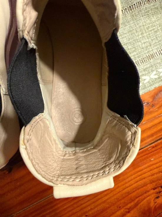 UO Urban Outfitters Cream & Brown Dana Short Chelsea Boot Chunky Platform - 9 - Picture 9 of 11